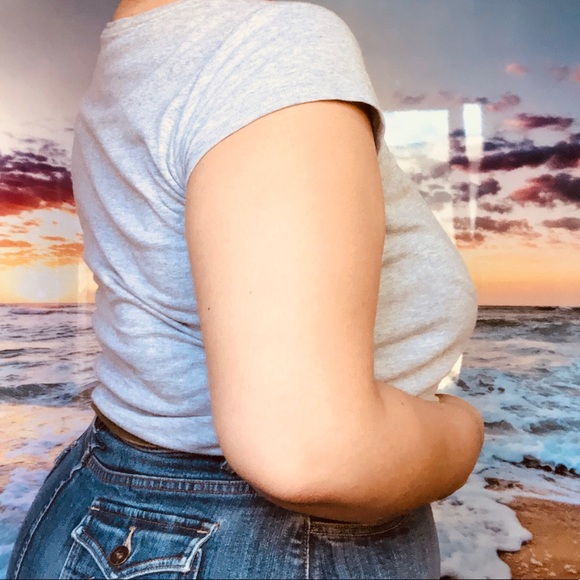 🌪Banana Republic Tee🌪 - Picture 2 of 3